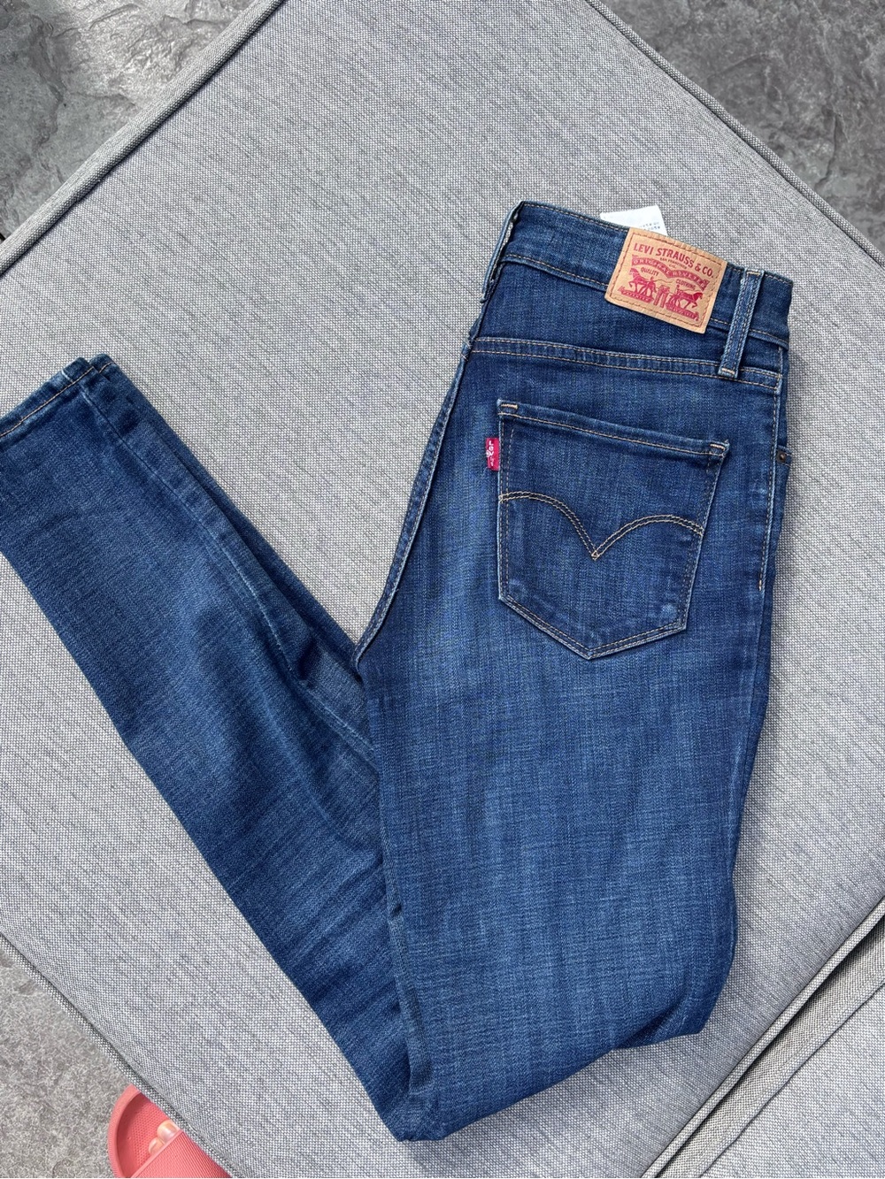Levi's 721 High Rise Skinny Jeans - Dark Indigo with Tan Stitching